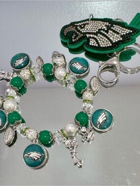New Green Stretchy Charm Bracelet & Keychain. Set